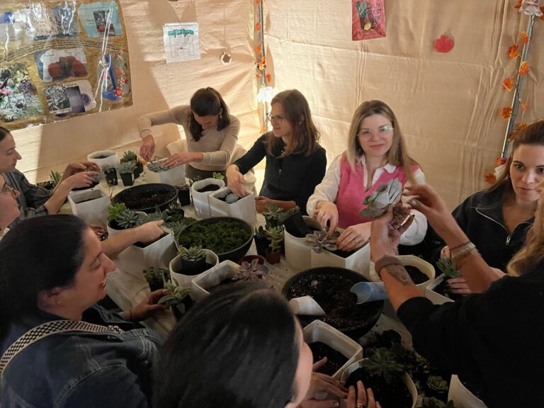 Mitzvah Moms in the Sukkah